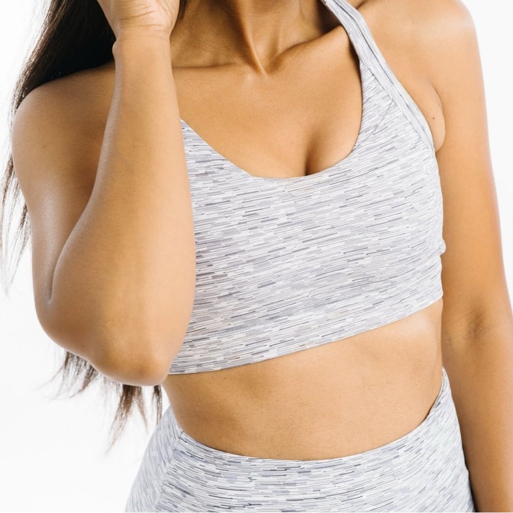 ZYIA Light Gray Textured Sports Bra